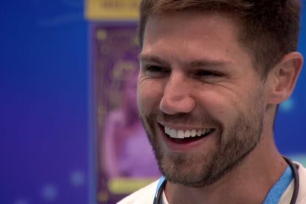 Jonas Sulzbach em trecho do Almoço do Anjo no BBB 26