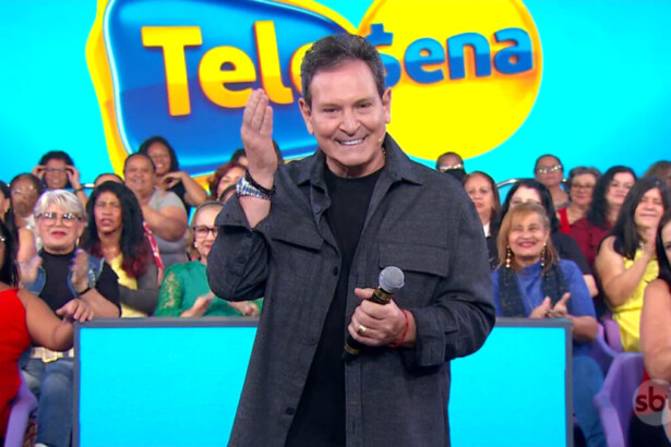 Luís Ricardo no cenário da Tele Sena Semanal edição 87