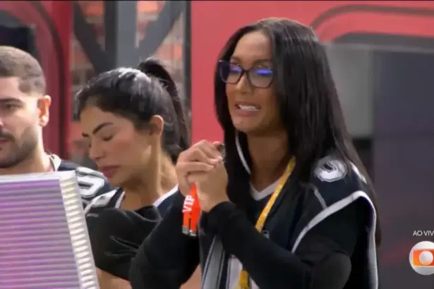 Maxiane segura pulseira VIP na divisão da Xepa e do Vip no BBB 26