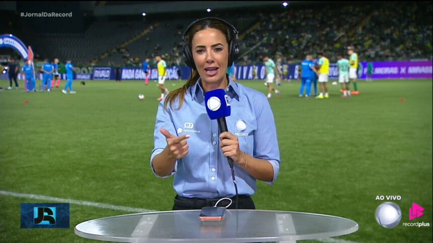 Paloma Tocci, direto da Arena Baruei, na abertura da transmissão do jogo Palmeiras x Mirassol