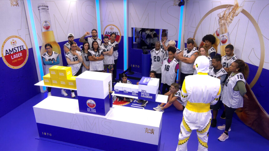 Borthers e sisters em pé no centro do cenário da Prova do Líder do BBB 26 olhando para uma gangorra