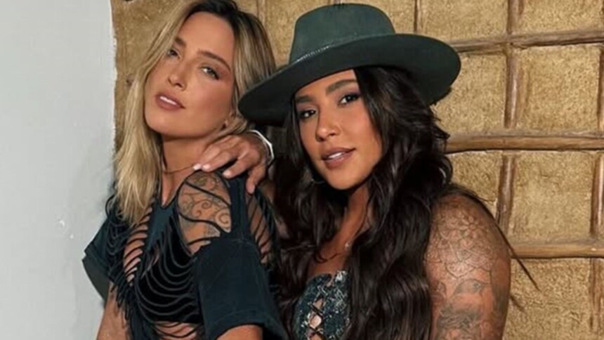 Tati Dias e Lauana Prado juntas em foto posada