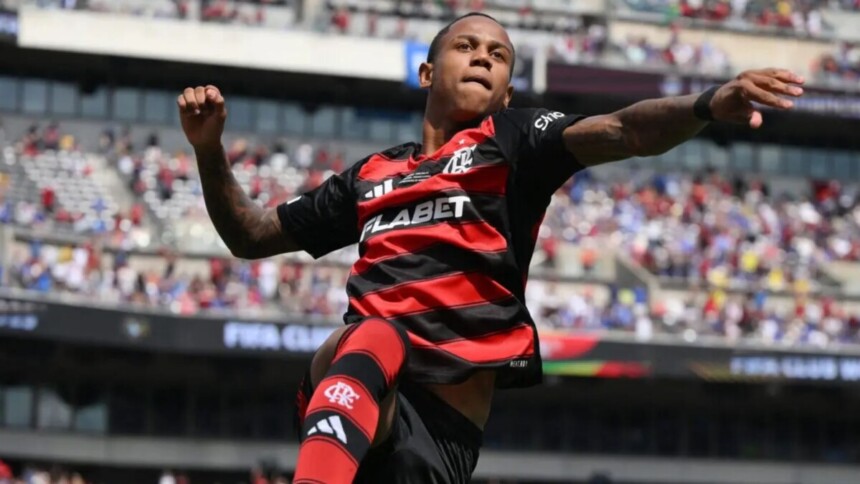 Wallace Yan comemorando gol com a camisa do Flamengo