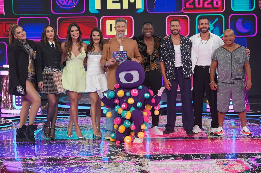Cantores do Axé no palco do Caldeirão com Mion