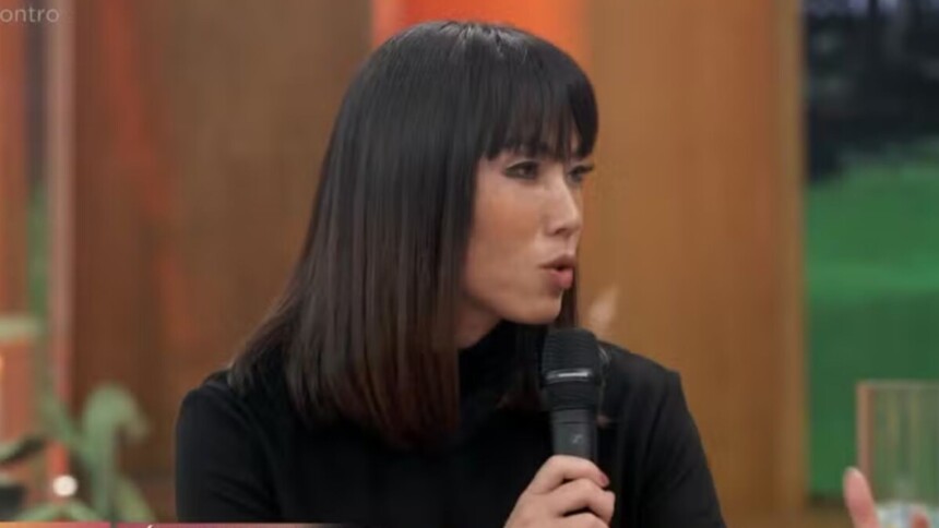 Danni Suzuki em trecho de participação no sofá do Encontro