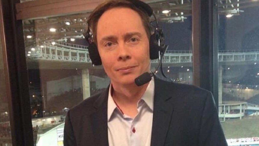 Eduardo Moreno travestido para transmissões do SporTV