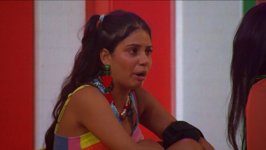 Gabriela com a boca aberta chorando na festa do BBB 26