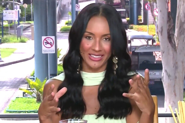 Maxiane em trecho do Café com o Eliminado no BBB 26