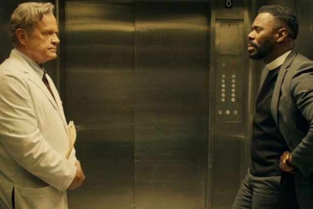 Dois homens em trecho do filme O Comitê da Vida