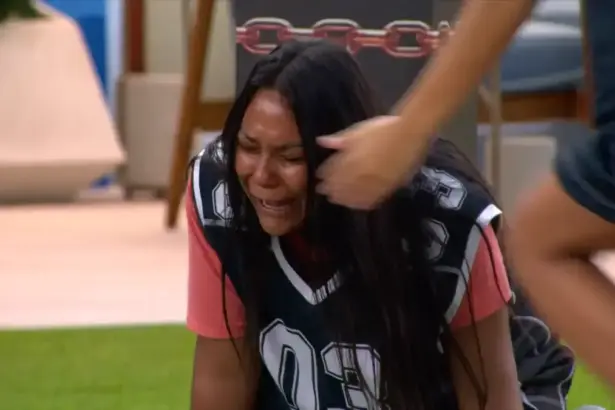 Chaiany jogada no chão emocionada após vitória na Prova do Anjo do BBB 26