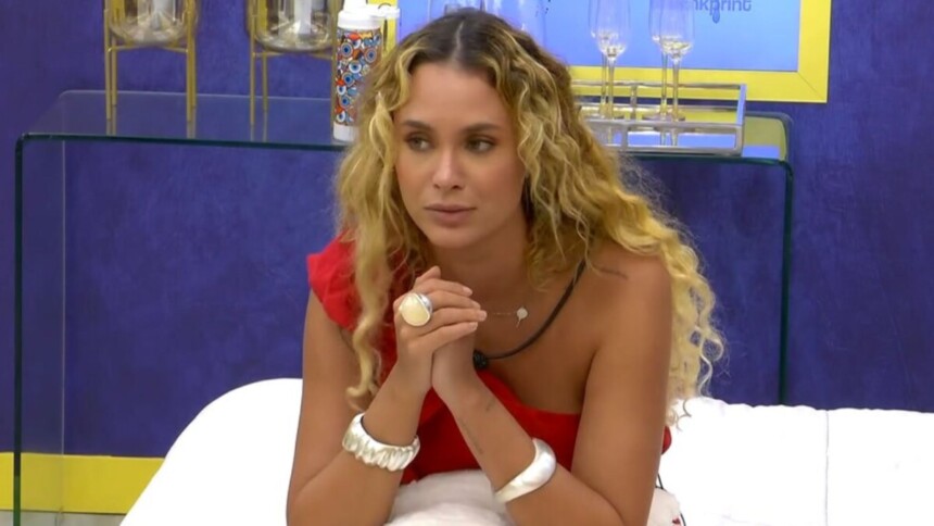 Sarah Andrade com uma expressão séria no BBB 26
