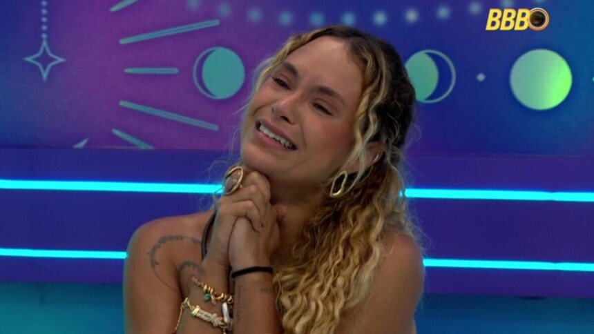 Sarah Andrade emocionada em trecho do Presente do almoço do Anjo no BBB 26