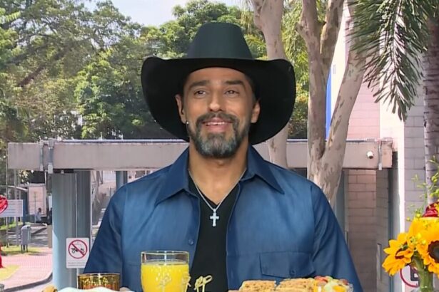 Alberto Cowboy participando do Café com o Eliminado do BBB 26 no Mais Você