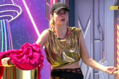 Ana Paula cumprindo o Castigo do Monstro na área externa do BBB 26