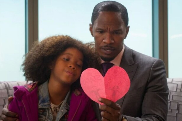 Pai e filha em trecho do filme Annie