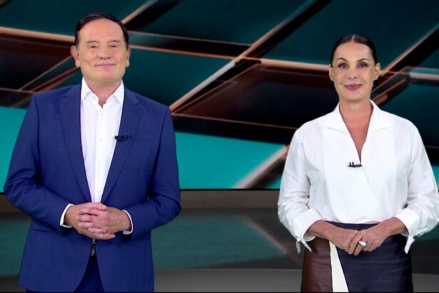 Cabrini e Carolina no cenário do Domingo Espetacular