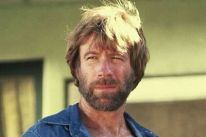 Ator Chuck Norris em trecho do filme 'McQuade, o lobo solitário' (1983)