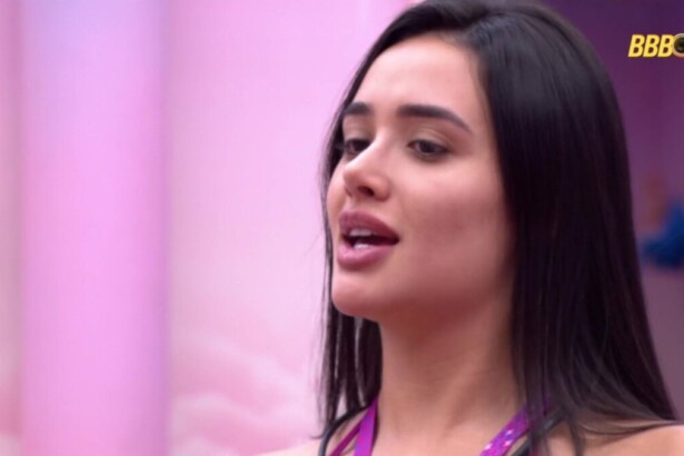 Jordana em conversa no quarto do BBB 26