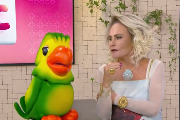 Louro Mané e Ana Maria Braga na bancada do Mais Você