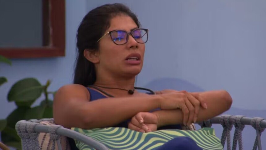 Marciele em conversa na área externa do BBB 26