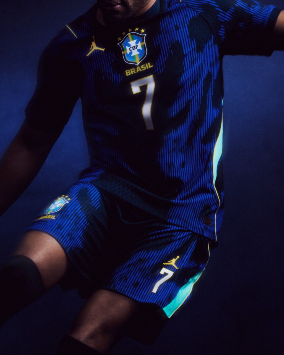 detalhes da nova camisa azul da seleção