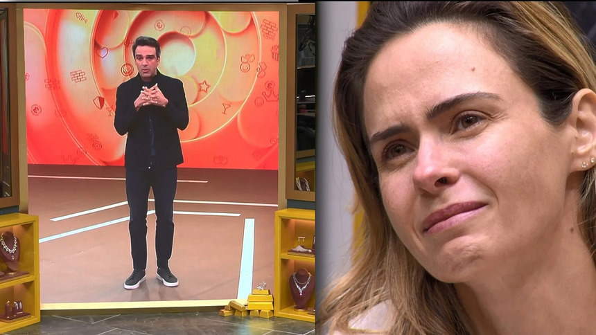 Tadeu no telão do BBB 26 emocionado conversa com Ana Paula Renault que chora copiosamente sentada no sofá da sala do BBB 26