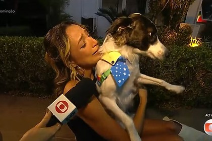Samira com Lindolfo no coloco, emocionada no reencontro após deixar o BBB 26
