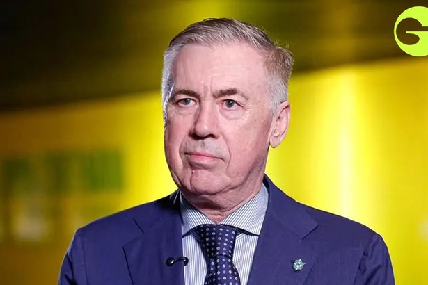 Carlo Ancelotti em foto posada, em arte da TV Gazeta