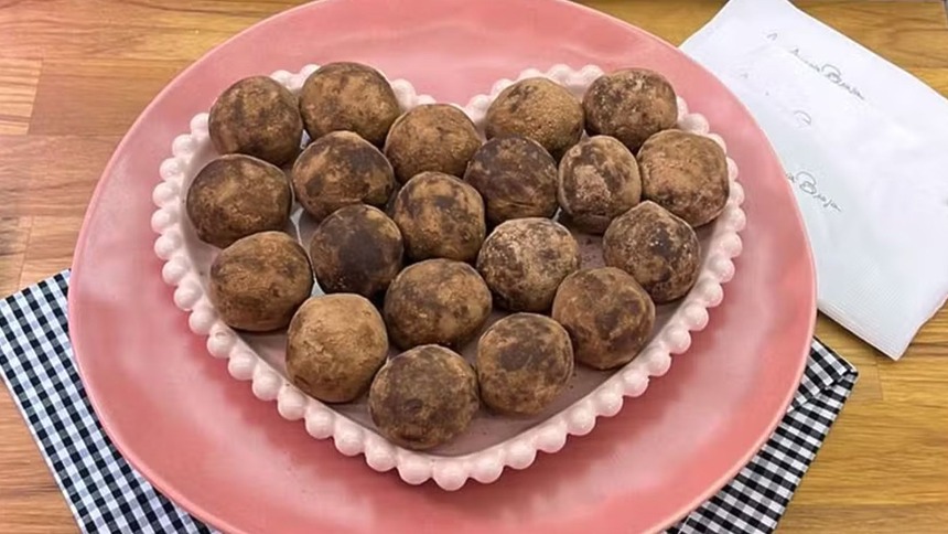 Falsa Trufa De Amendoim Com Cacau em trecho de Receita do Mais Você