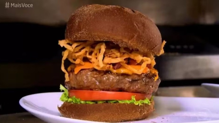 Hambúrguer do Chef George Motz em trecho de receita do Mais Você