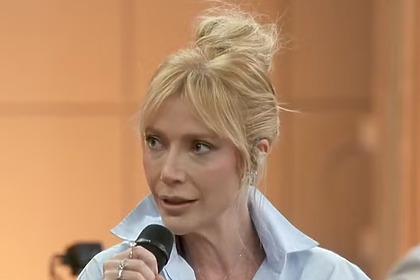 Luiza Possi em participação no Encontro
