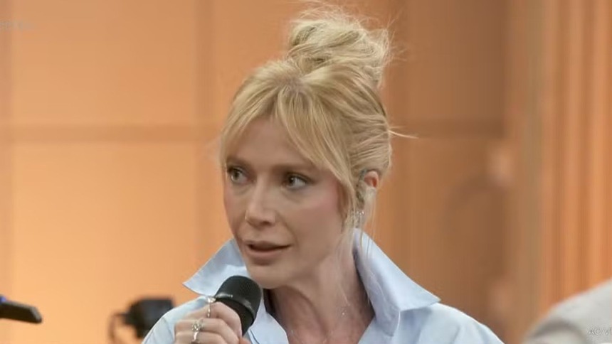 Luiza Possi em participação no Encontro