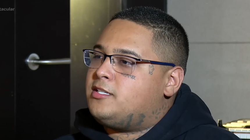 MC Ryan SP emocionado em entrevista ao Domingo Espetacular