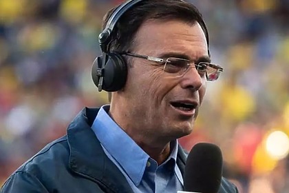 Tino Marcos nos bastidores de uma cobertura pela Globo