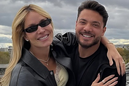 Wesley Safadão e Thyane Dantas abraçados e sorridentes