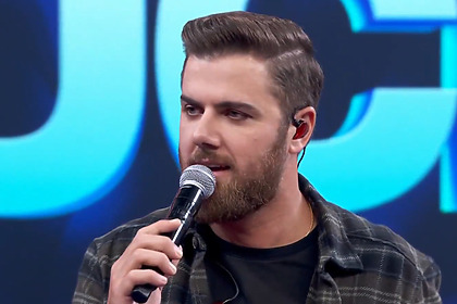 Zé Neto participando do Domingão