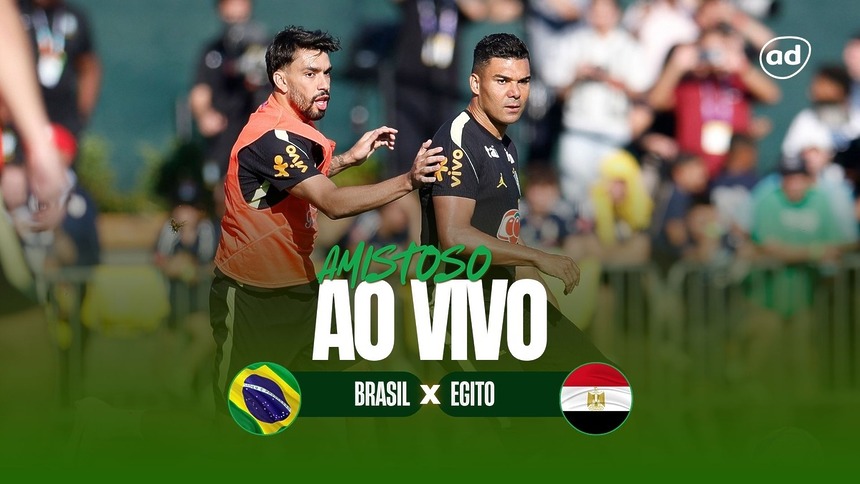 Lucas Paquetá e Casemiro correm durante treino da Seleção Brasileira em Nova Jersey
