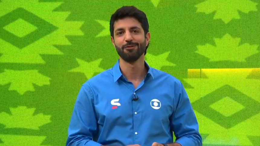 Filipe Cury comandando o bloco da Copa do Mundo no Bom Dia Sábado