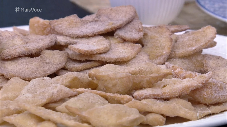 Maça Frita Da Ana Maria Braga em cima do balcão do Mais Você