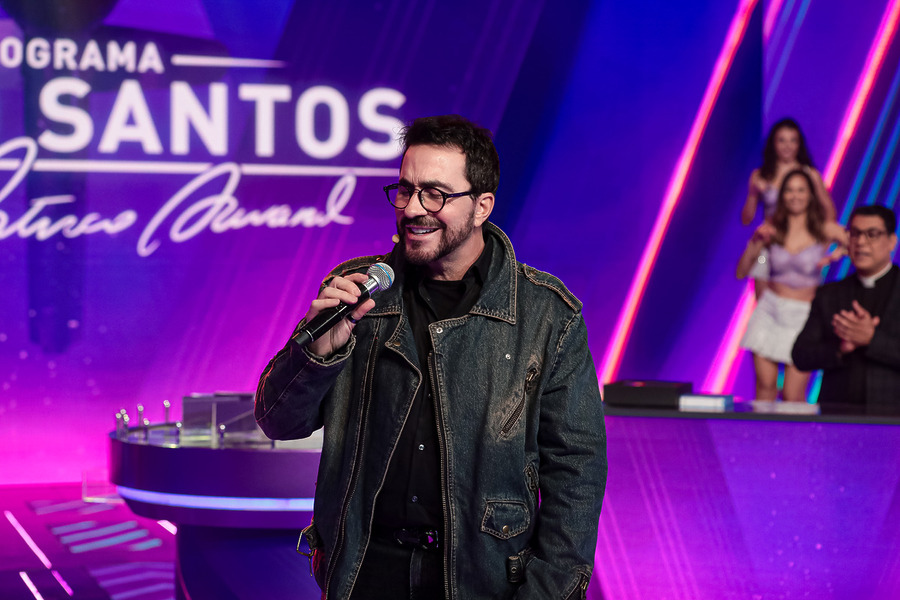 150626 Programa Silvio Santos Com Patricia Abravanel PGM 944 Fotos Gabriel Cardoso SBT 8991