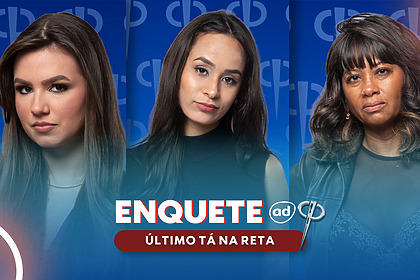 Bianca, Luiza, e Sheila com semblantes tristes na arte da Enquete do último Tá Na Reta Casa Do Patrao