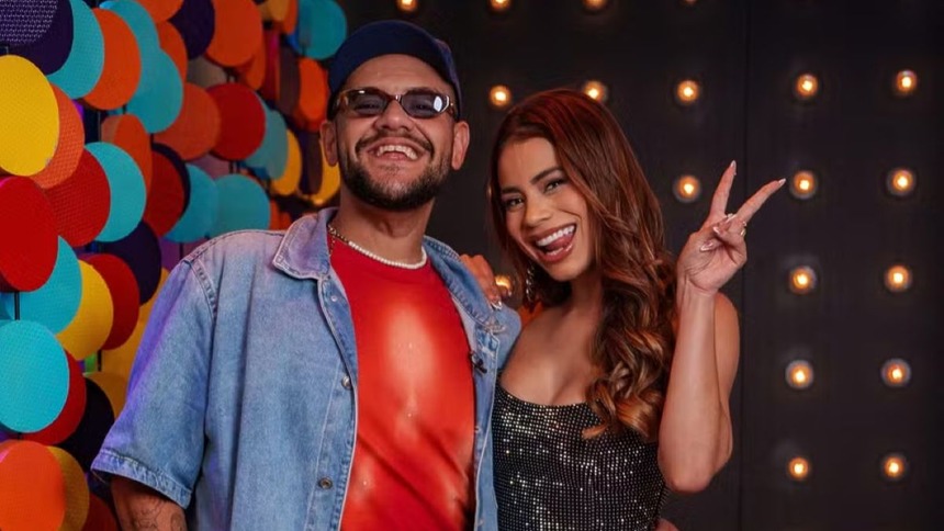 Gominho e Lexa no cenário do TVZ