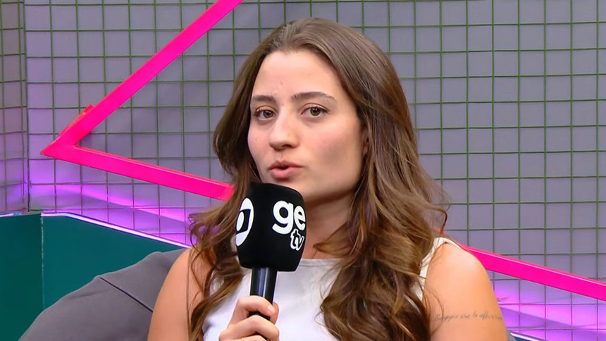 Comentarista Luana Maluf em trecho de transmissão da GE TV