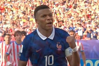 Mbappé com a camisa da França na Copa do Mundo