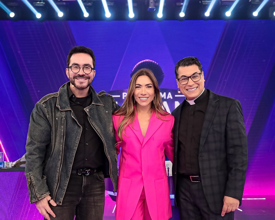 Programa Silvio Santos Com Patricia Abravanel Padre Fábio De Melo E Padre Chrystian Shankar