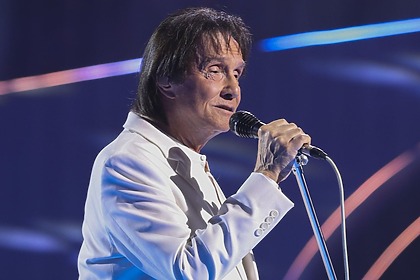 Roberto Carlos em show de final de ano da Globo