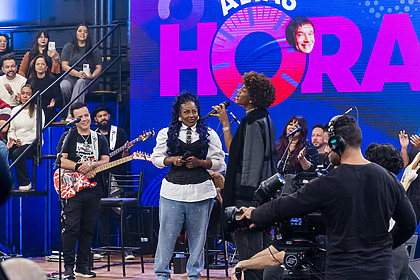 Vanessa Jackson participa de ‘Uni, duni, tê no palco do Altas Horas
