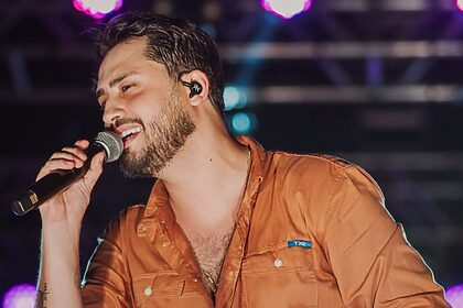 Matheus Vargas em show