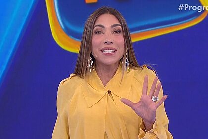 Patricia Abravanel no segundo sorteio da Tele Sena de Independência