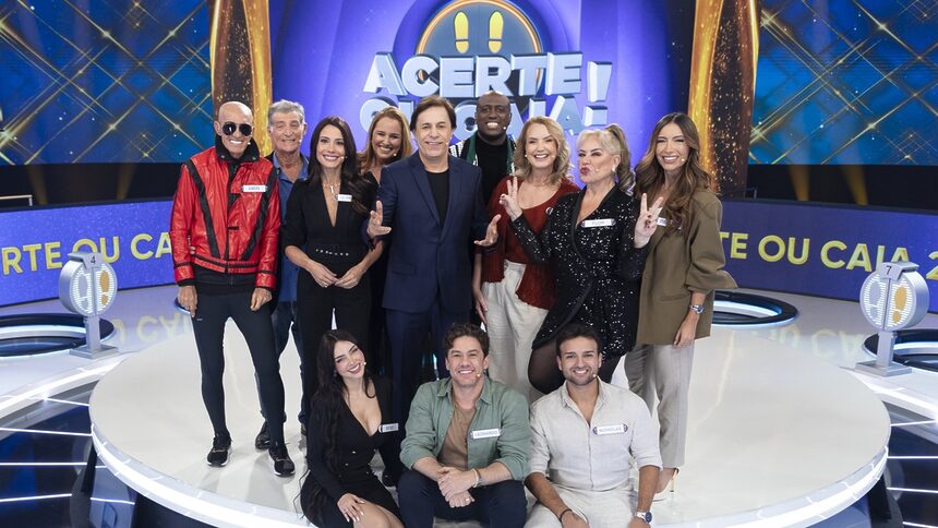 Tom Cavalcante e participantes no palco do Acerte ou Caia